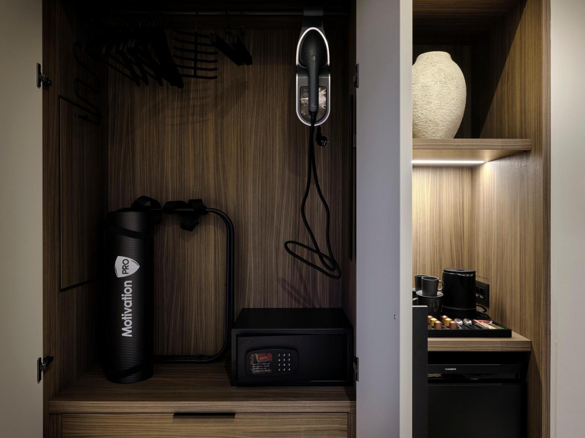Bond Smart Living Suites Atina Dış mekan fotoğraf