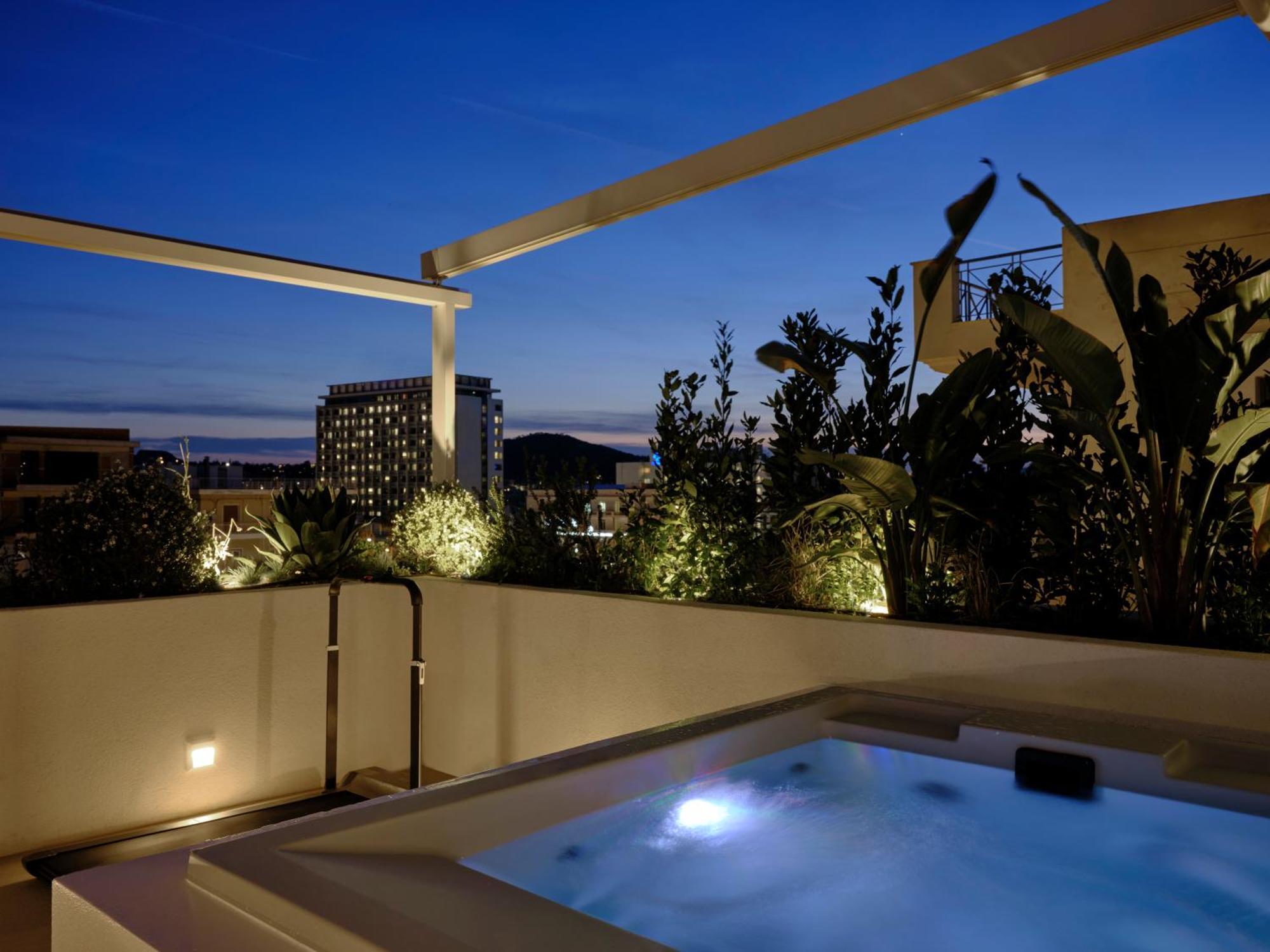 Bond Smart Living Suites Atina Dış mekan fotoğraf